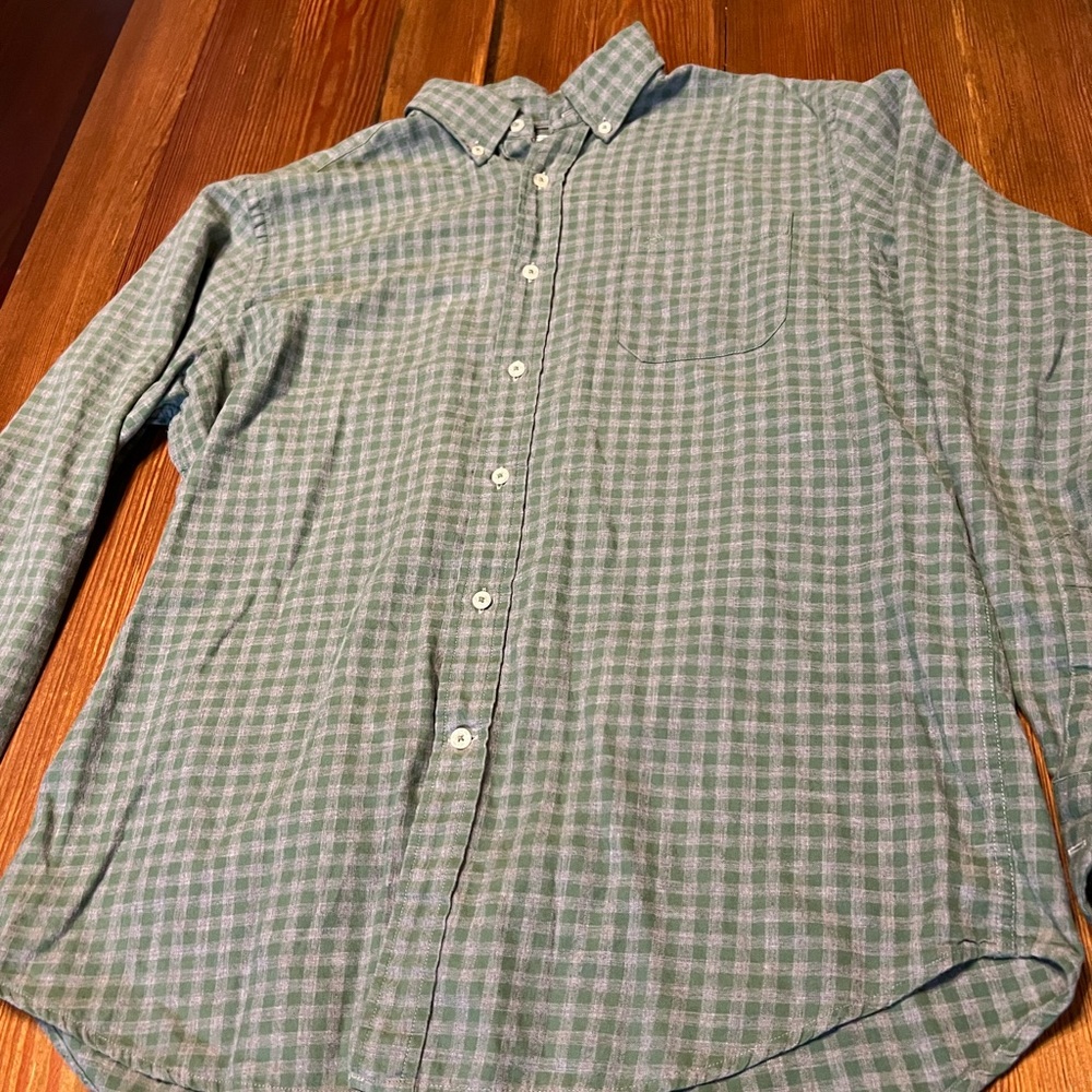 Southern Tide button‎ down shirt